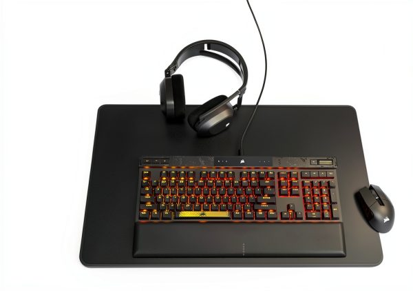 CORSAIR K70 MAX RGB Magnetic Mechanical Gaming Keyboard-11